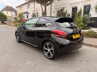/photos/9599/9ecef90e-af9f-efe7-53f0-e177e2870a97_i320x240.jpg